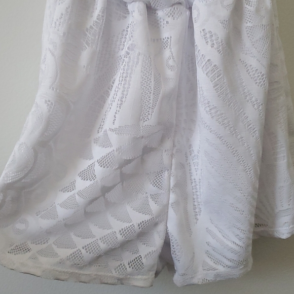 Lacy White Romper Charlotte Russe - Picture 2 of 5